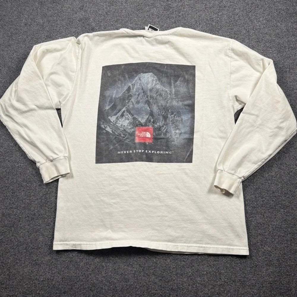 Vintage The North Face Long Sleeve T-Shirt Mens Medium White Graphic Mountain